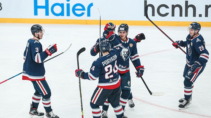 "Нефтехимик" обыграл "Торпедо" в матче КХЛ